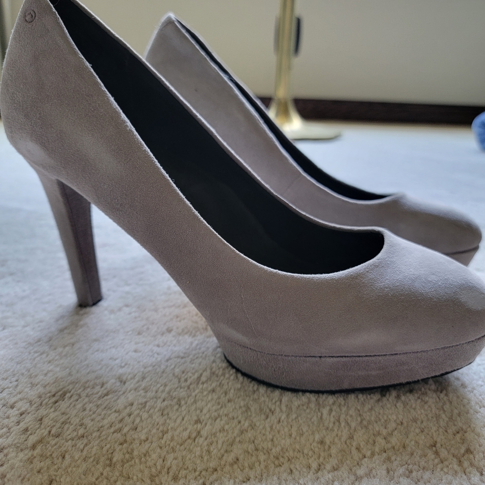Rockport Gray Heels Elegant Formal Style